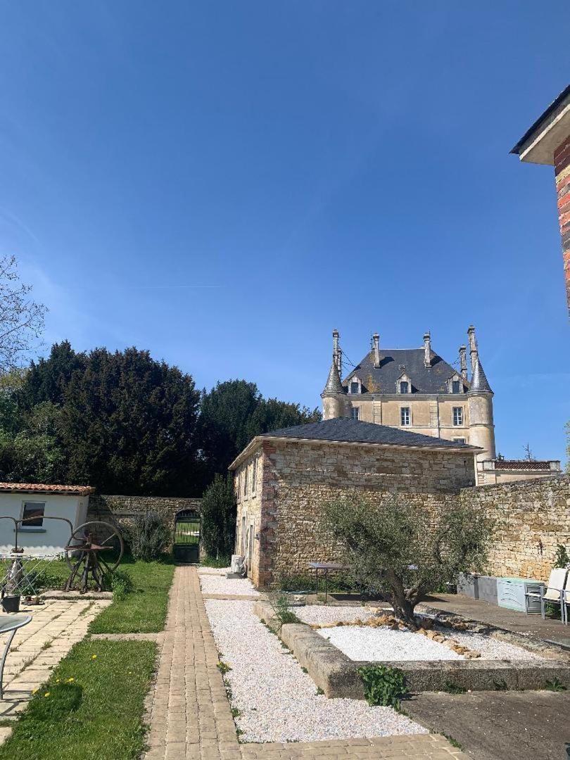 مبيت وإفطار شانتونيه Chateau Le Puybelliard المظهر الخارجي الصورة